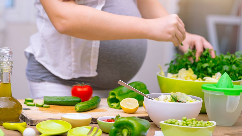 HOW SHOULD A DIET FOR PREGNANT WOMEN?
