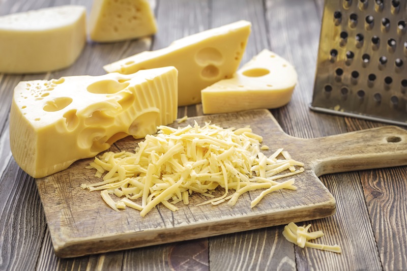 Tips for cutting cheese